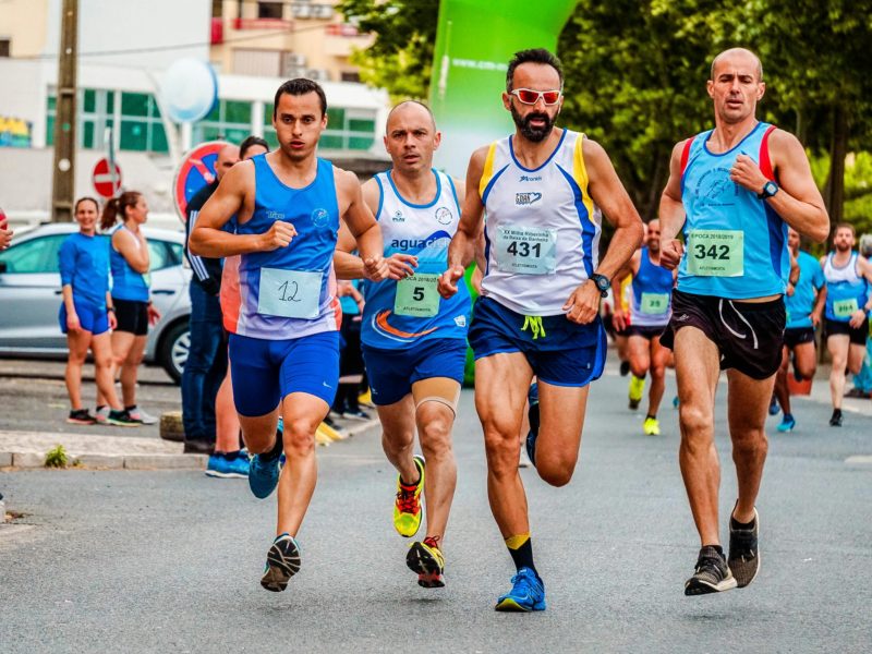 Runway Rush: 1,700 Runners Race Through Gatwick Airport